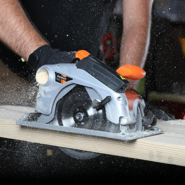 Пила циркулярная CS190 1500Вт литая платформа пильный диск 190х30мм PATRIOT 190301640